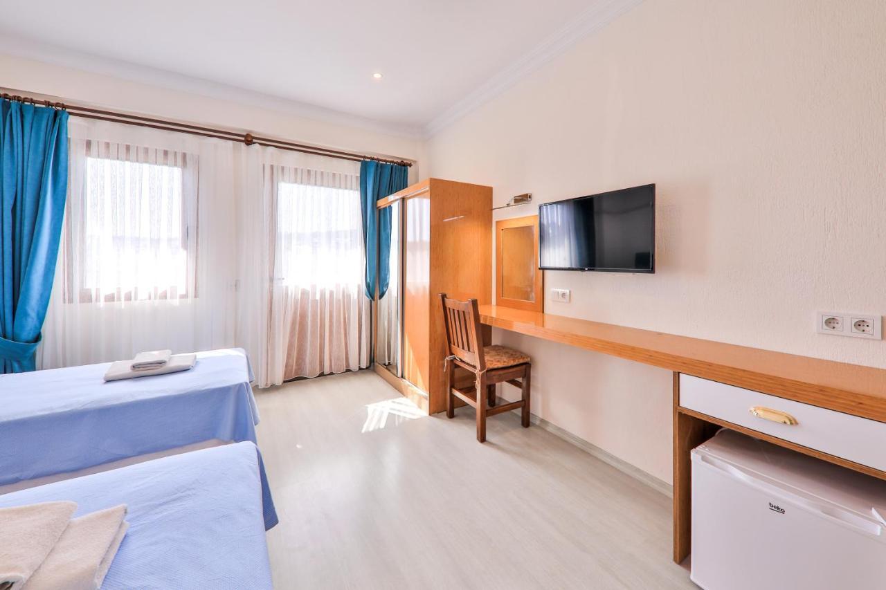 St. Nicholas Pension Патара Екстериор снимка