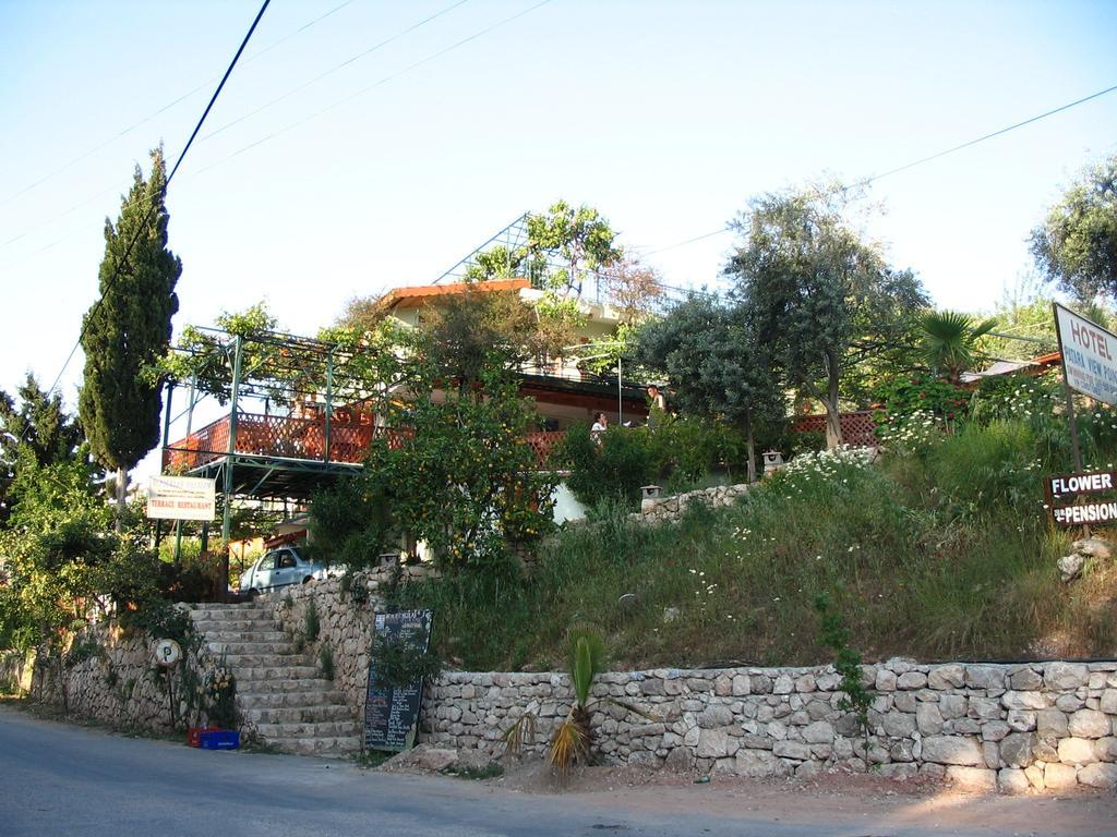 St. Nicholas Pension Патара Екстериор снимка